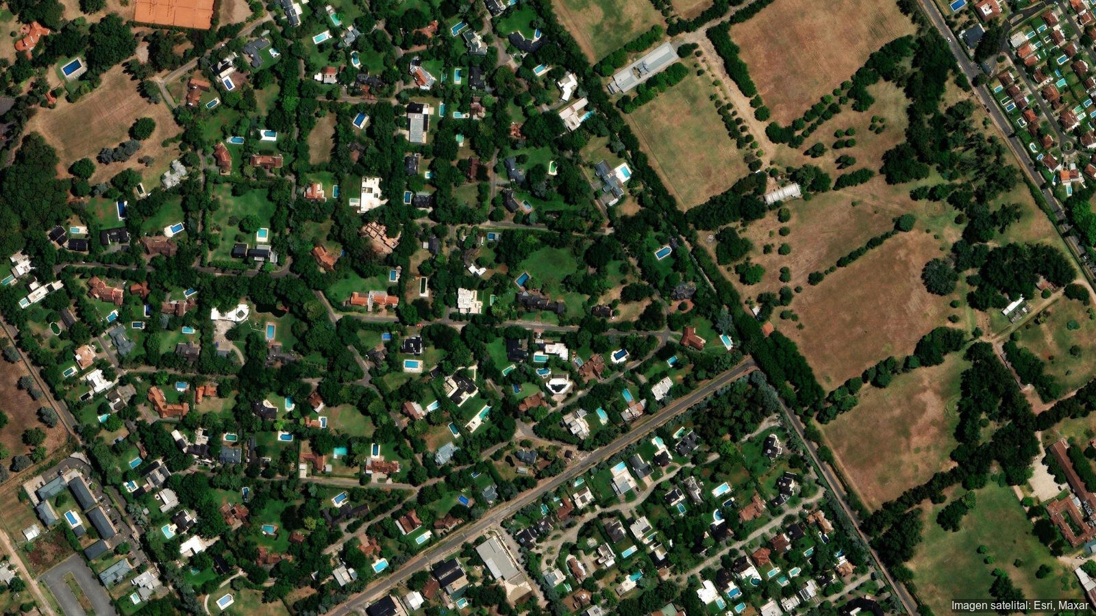 Agustinas I, barrio cerrado en Pilar