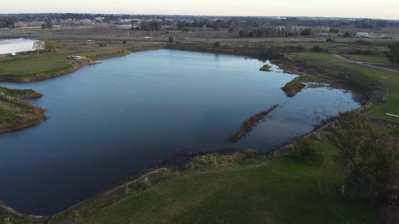 Aluen Barrio Privado, barrio cerrado con laguna en Almirante Brown