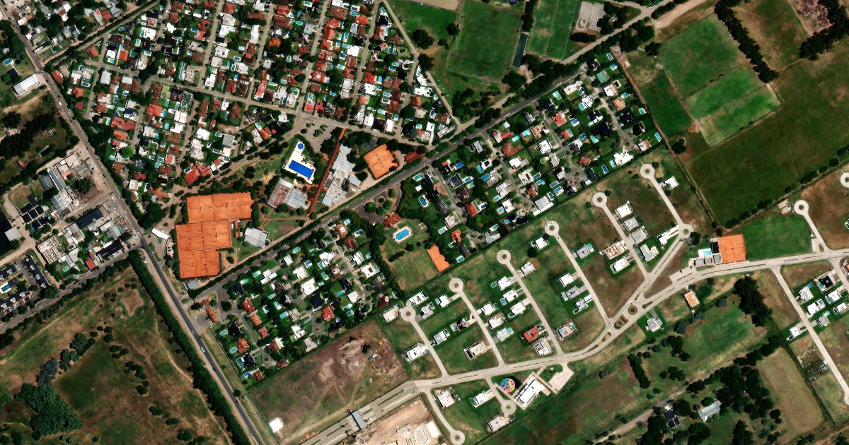 El Centauro, barrio cerrado en Esteban Echeverría