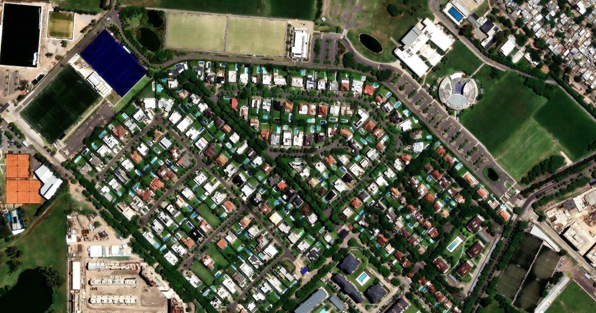 Greenlands, barrio cerrado a 1,3 km de la estación Bancalari R