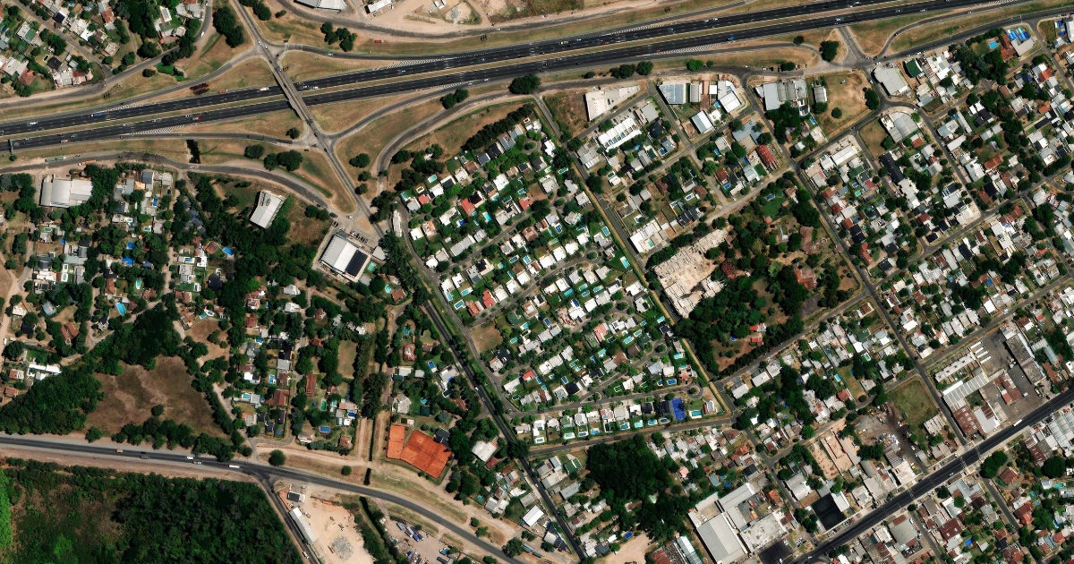 Las Orquideas, barrio cerrado a 2,3 km de la estación Pilar (San Martín)