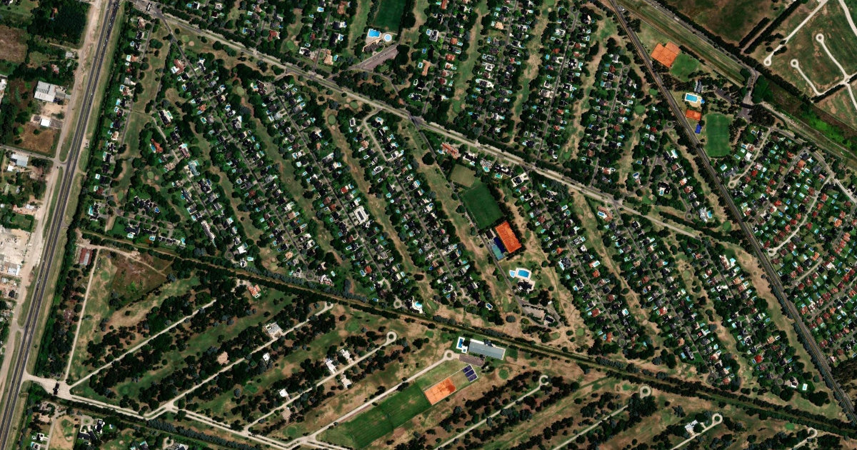Saint Thomas Sur, barrio cerrado con golf en Esteban Echeverría