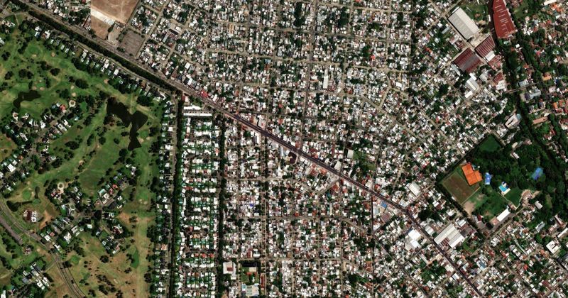Santa María de Tigre, barrio cerrado con laguna en Tigre